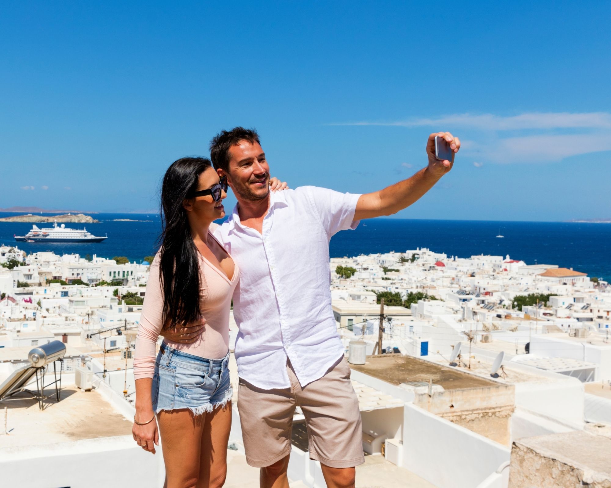 Discover the ultimate romantic tour in Mykonos. From charming villages to secret beaches and sunset cocktails, enjoy an unforgettable couples experience in Greece.